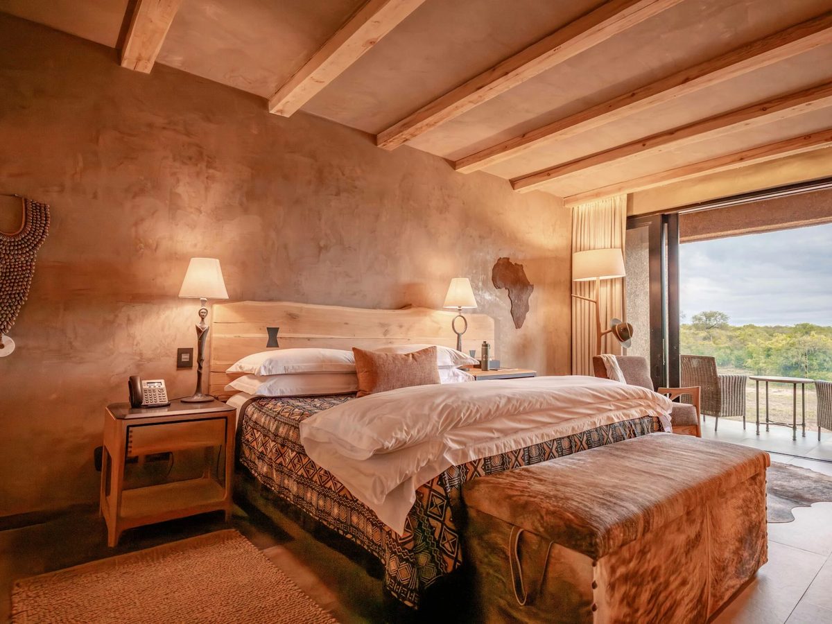 Deluxe suite interior at Kapama River Lodge